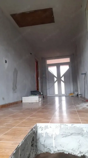 Casa 200 mp, 2200mp teren , 20 km de  - imagine 4