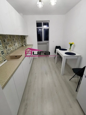 Inchiriez apartament 2 camere zona Str.Isaccei - imagine 5