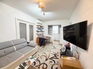 Apartament 3 camere, semidecomandat, 43mp utili, zona Piata Doina