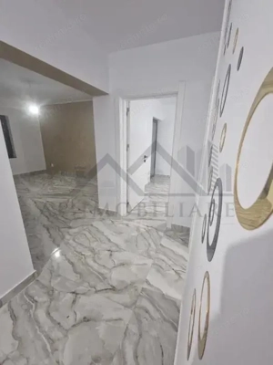 Miroslava vila la cheie  P+E su118mp Teren 440mp zona Trans Anapet - imagine 7