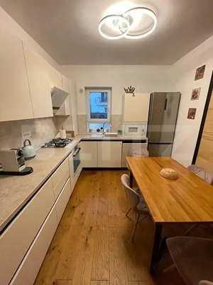 Casă modernă de închiriat în Râșnov - imagine 2