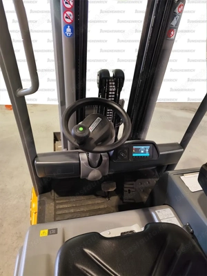 Electrostivuitor Jungheinrich EFG 320, capacitate 2000 kg, înălțime de ridicare 4400 mm - imagine 4