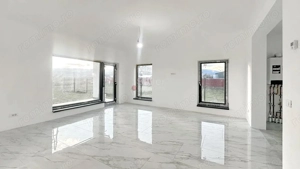 Curte Generoasa Compartimentare Practica - imagine 16