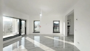 Curte Generoasa Compartimentare Practica - imagine 17