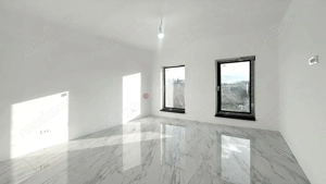 Curte Generoasa Compartimentare Practica - imagine 14