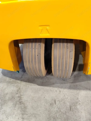 Electrostivuitor Jungheinrich EFG 218k, capacitate 1800 kg, înălțime de ridicare 5000 mm - imagine 7