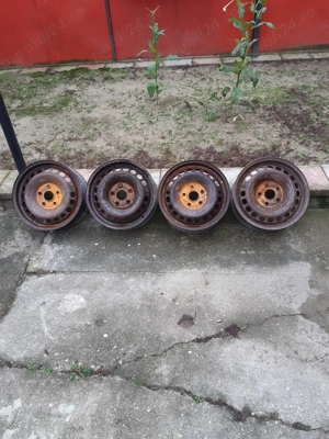 Vând jante auto pe 15"