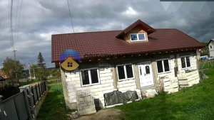 Casă + teren 2335 mp de vânzare – comuna Bodesti