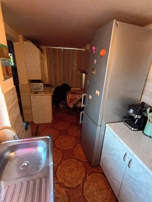 Prop. inchiriez ap 2 cam dec, la casa, curte proprie - imagine 3