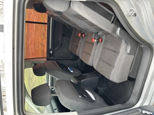 Vând VW Touran 2.0 TDI 2006  - imagine 8