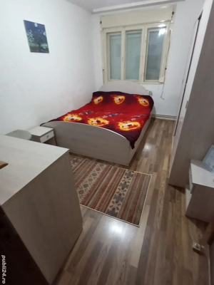 Proprietar inchiriez casa 2 cam, zona Lunei - imagine 10