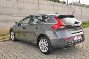 Volvo V40 T4 Powershift - imagine 3