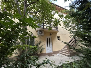 Vând imobil P+2E in Vama Veche central   Afacere la cheie - imagine 9