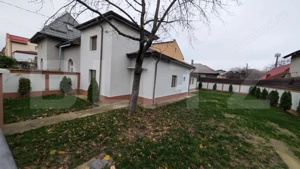 EXCLUSIVITATE Casă individuală complet renovată – confort, spațiu și intimitate - imagine 2