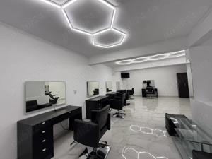 Ofer 4 posturi pentru frizerie  - imagine 2