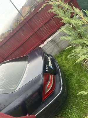 Dezmembrez Mercedes c220 - imagine 3