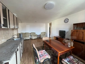 Apartament cu 3 camere, 50 mp, ejaj 3/3, zona Terra - imagine 2