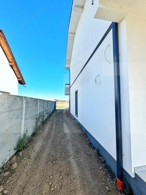 Duplex 4 camere Mosnita Veche - imagine 15