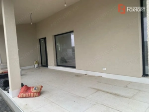 Casa individuala cu 5 camere si teren de 571 mp - Giarmata - imagine 9