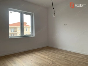 Casa individuala cu 5 camere si teren de 571 mp - Giarmata - imagine 4