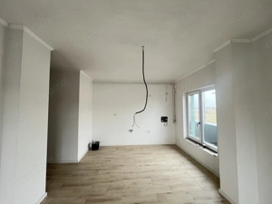Apartament 4 camere decomandat | Giroc | 2 băi + terasă de 30 mp - imagine 2