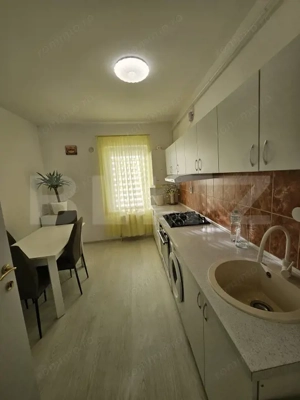 Apartament decomandat cu 2 camere, 41 mp utili, parcare inclusa, zona Terra - imagine 11