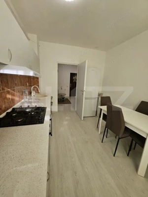 Apartament decomandat cu 2 camere, 41 mp utili, parcare inclusa, zona Terra - imagine 13