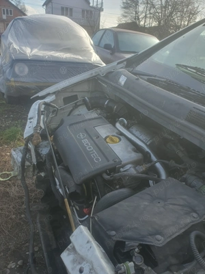 Dezmembrez Opel Zafira diesel 2002 - imagine 2