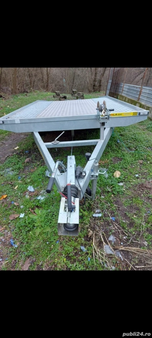 Vand platforma auto Nouă 