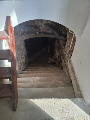 Garsoniera Centru Stradal Toate Utilitatile Bucatarie Separata Pivnita Parcare 2 parcele de gradina - imagine 8