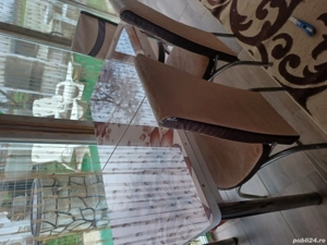 de vanzare masa si scaune  cu blat sticla secirizata ln stare buna   - imagine 3