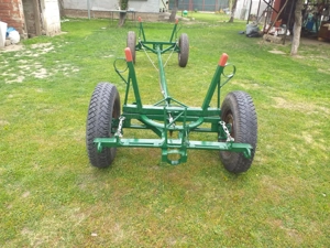 Caruta de vanzare cu frane pe toate 4 rotile