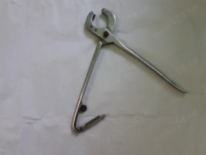 Clește pentru castrat porci