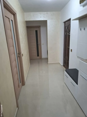 Inchiriez apartament