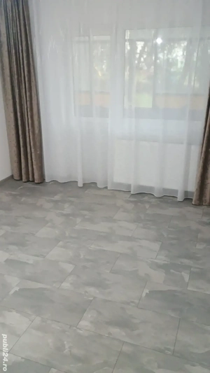 Vând apartament cu doua camere Trivale decomandat  - imagine 3