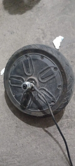 Roată 10x2.5 cu motor electric 48V 350W