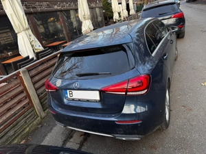 Mercedes Benz A200 Benzina 1.4 an 2022 - imagine 3