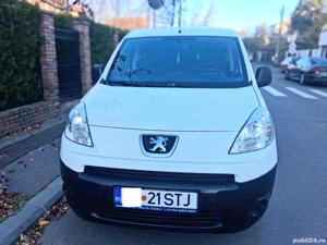 peugeot partner 1.6 hdi 2011Peugeot Partner  An fabricație 2011 Motor 1.6 hdi 110 cp Rulaj : 250000 