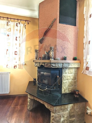 Casă / Vilă cu 5 camere de vânzare - imagine 10