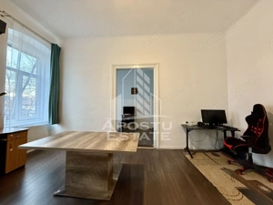 Apartament 3 camere, renovat, vedere la Bega, zona centrala - imagine 3