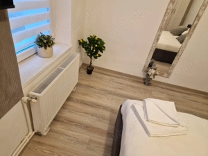 Apartament cu doua camere centru vechi Braşov liber de craciun - imagine 2