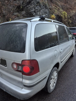 Vând Sharan 4x4 ,fabricație 2009 - imagine 3