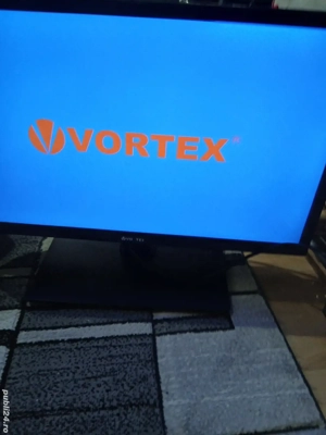 vând  televizor Vortex 