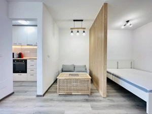 Prima inchiriere - Studio modern, vedere superbă spre oras | Com 0% - imagine 2