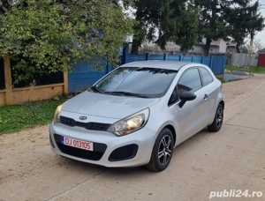 Kia Rio 2012  12 Benzina