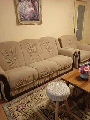 Canapea 3 locurii si 2 fotolii totul nou,