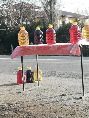 Vin natural din producție proprie. 