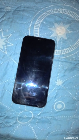 Bună ziua Vând telefon iPhone 12 memorie 128 GB stare sănătate baterie   100 