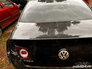 Dezmembrez passat b6 - imagine 2