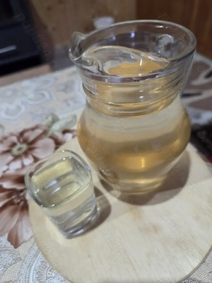 Vând țuică de pruna